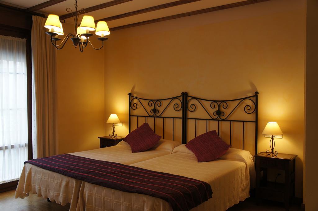 La Hosteria De Castroviejo Duruelo de la Sierra Luaran gambar